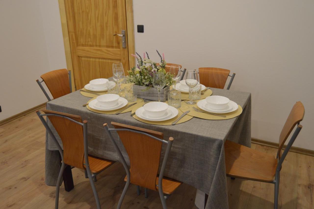 Spacious City Center Family 2 Bedrooms Apartment Riga Exterior photo