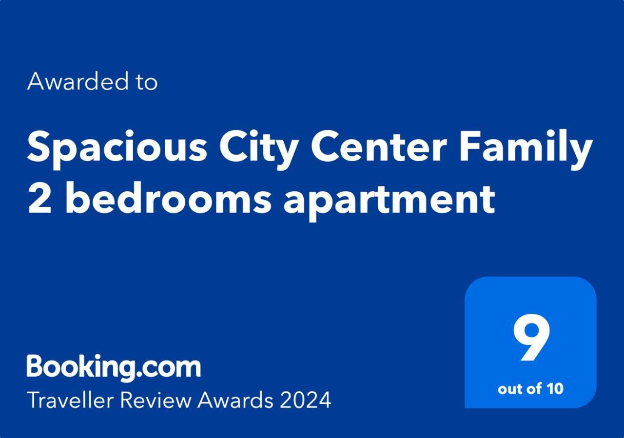 Spacious City Center Family 2 Bedrooms Apartment Riga Exterior photo